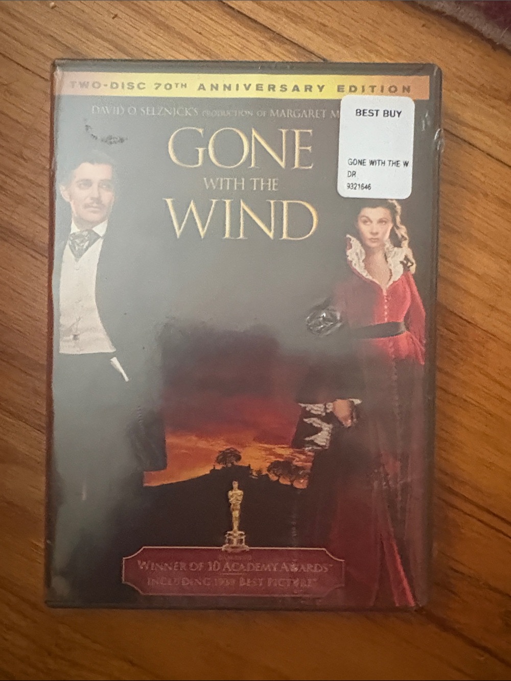 Gone With the Wind - 70th Anniversary Edition (Black/Red)